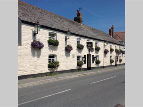 The Farmers Arms Saint Merryn Exterior foto